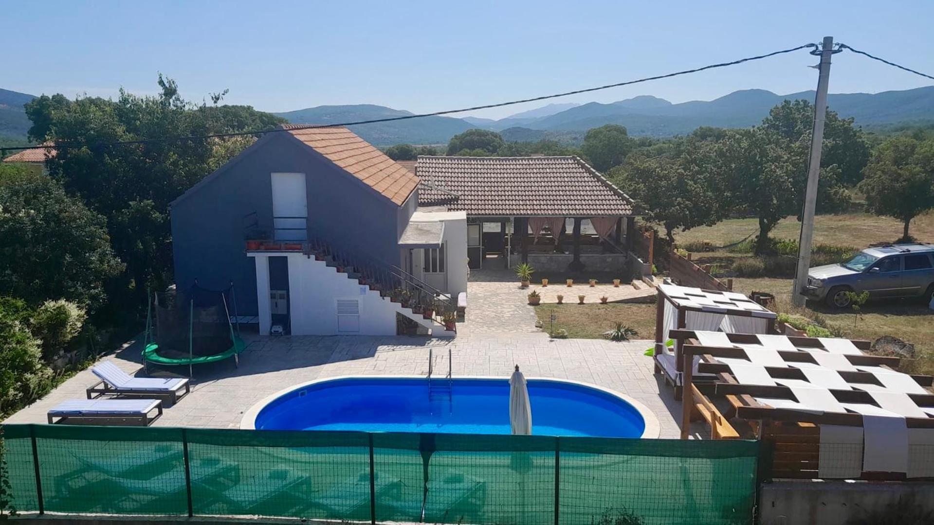 Holiday home Forest Queen - Village Lecevica